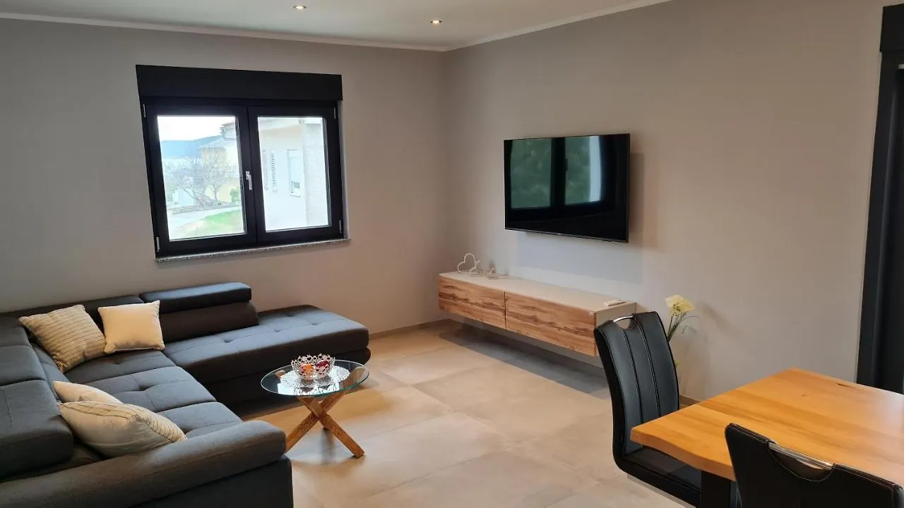 San-Lol Apartment Banjol