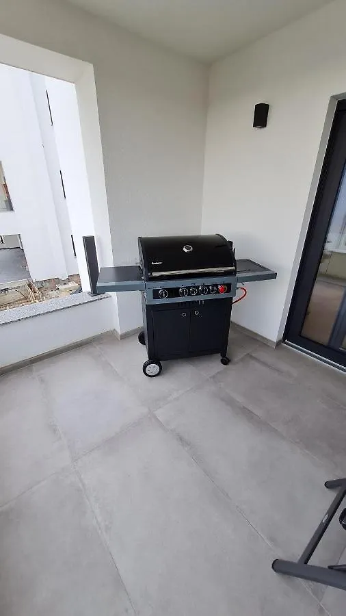 San-Lol Apartment Banjol