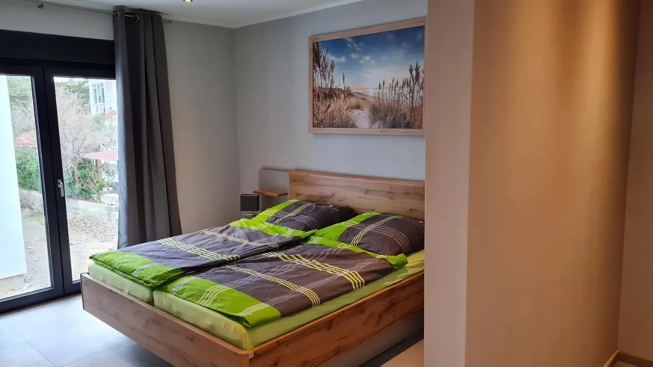 San-Lol Apartment Banjol